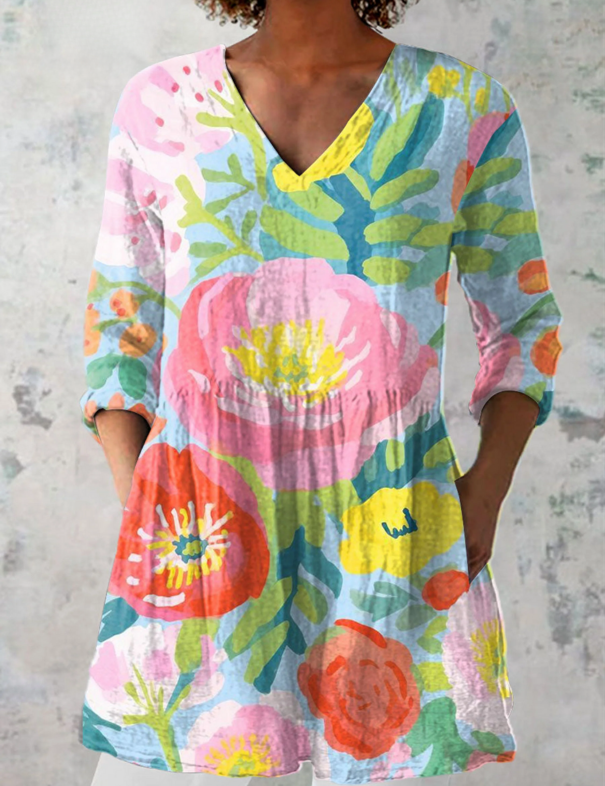 Henrietta | Patterned Long V-Neck Top