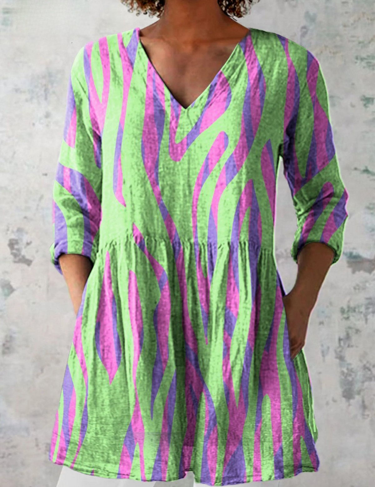 Ophelia | Long Blouse with Colourful Pattern