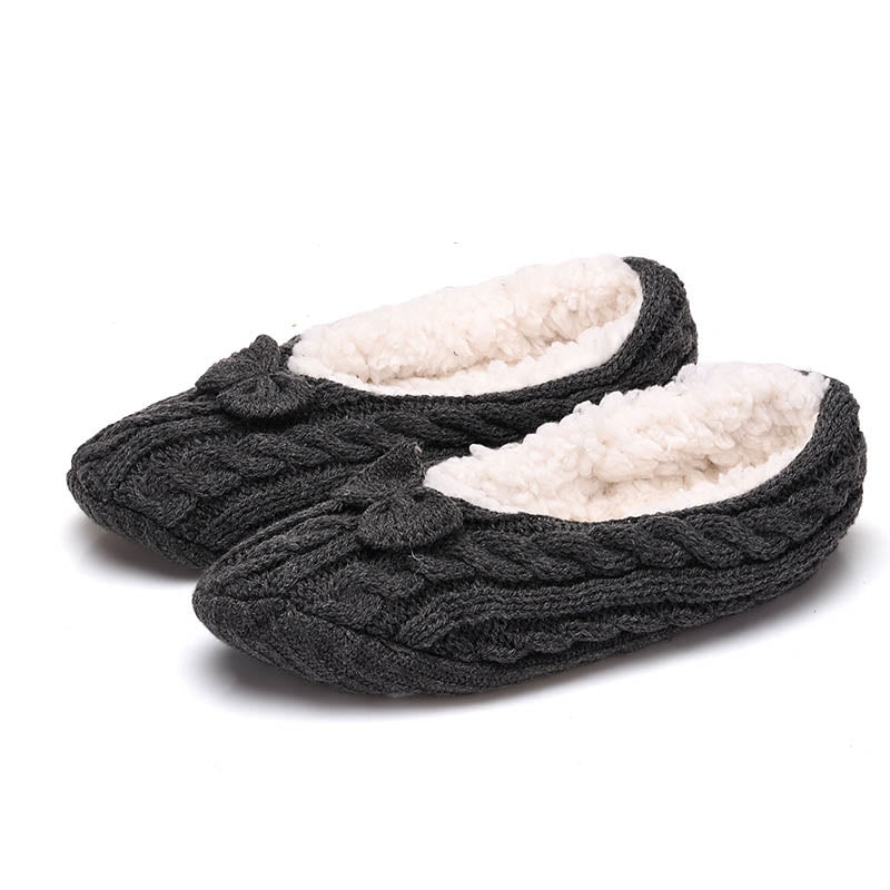 Ria | Slipper Socks with Bow