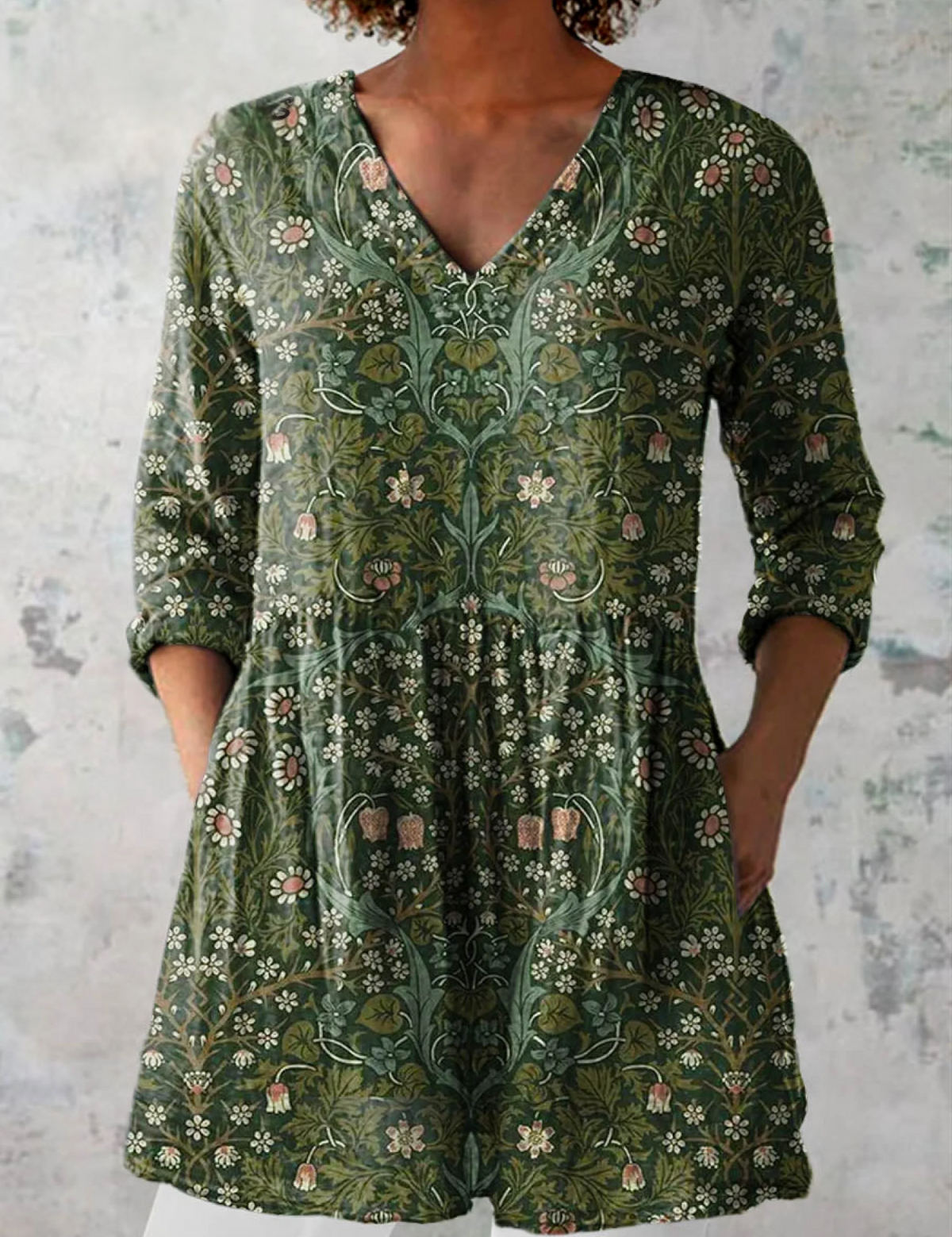 Leonora | Green Long V-Neck Blouse