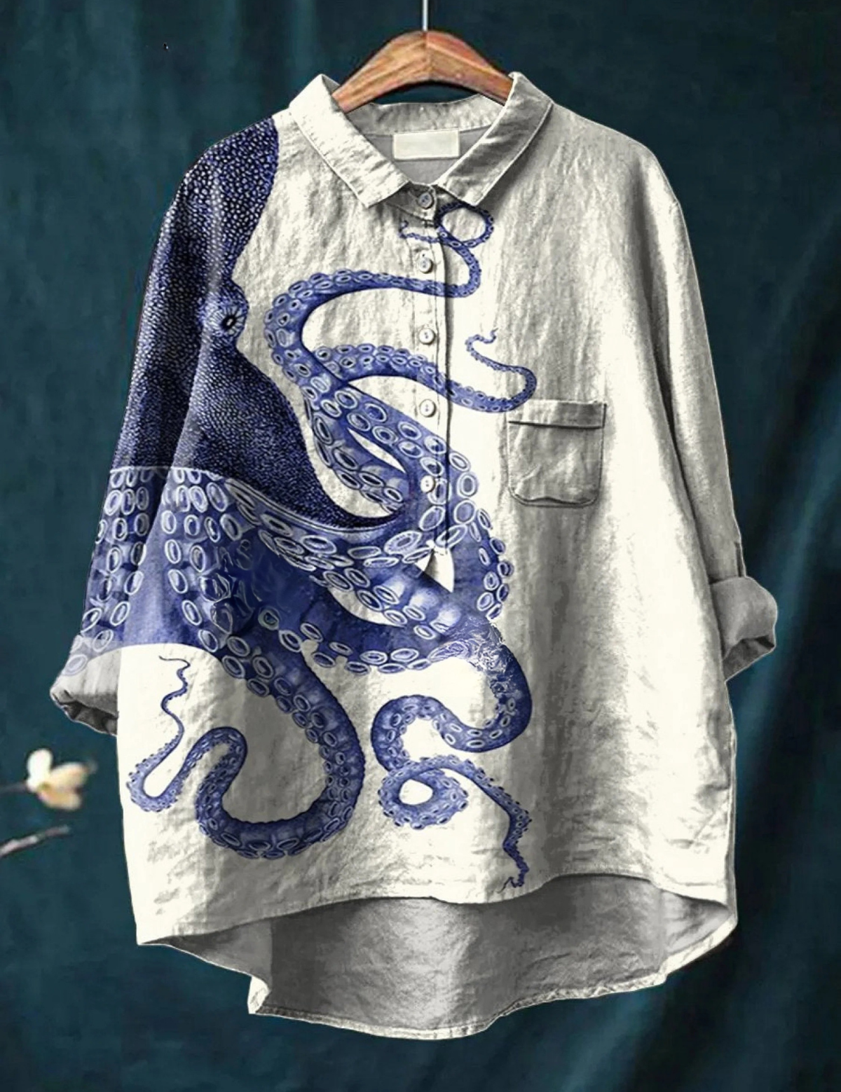 Lorraine | Comfortable T-Shirt with Octopus Tentacle Art