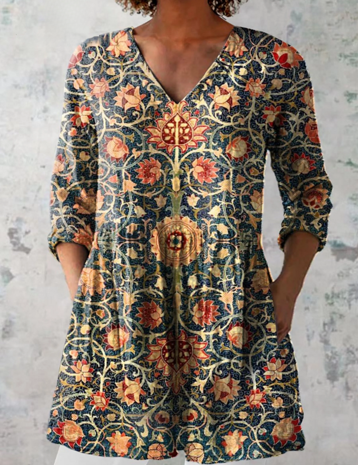 Wendy | Patterned Long V-Neck Blouse