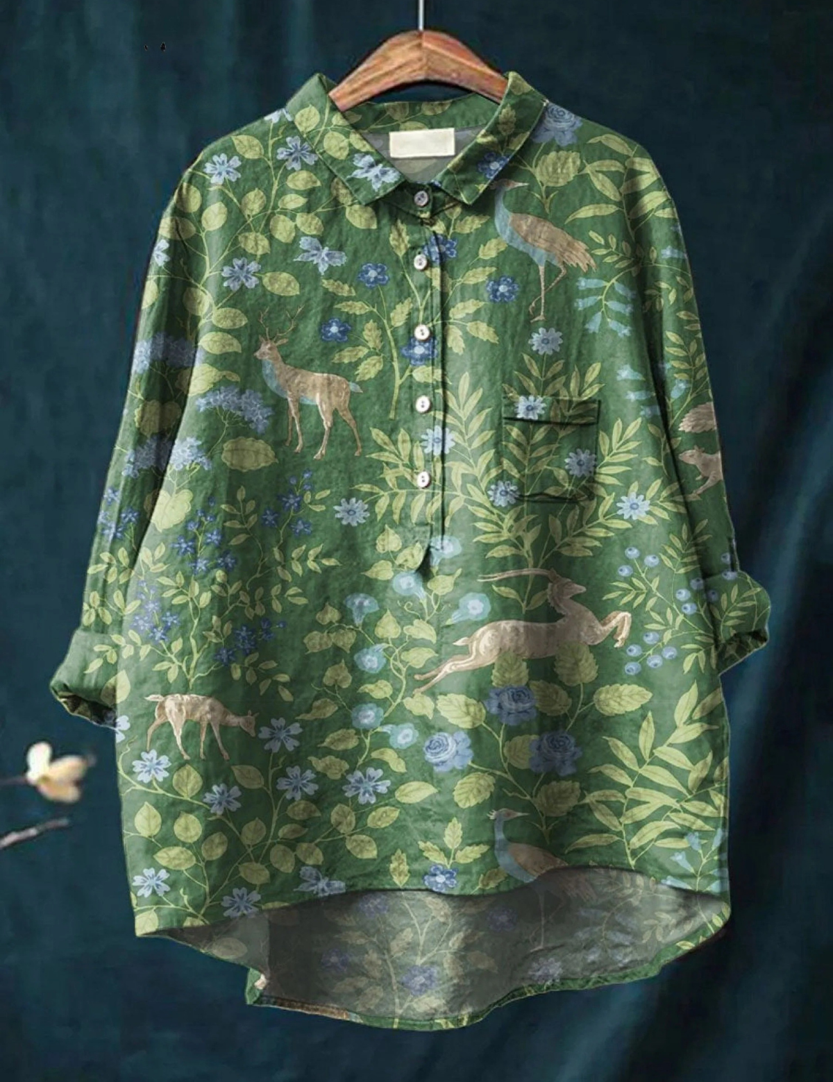 Lydia | Comfortable T-Shirt with Vintage Flowers and Little Animals