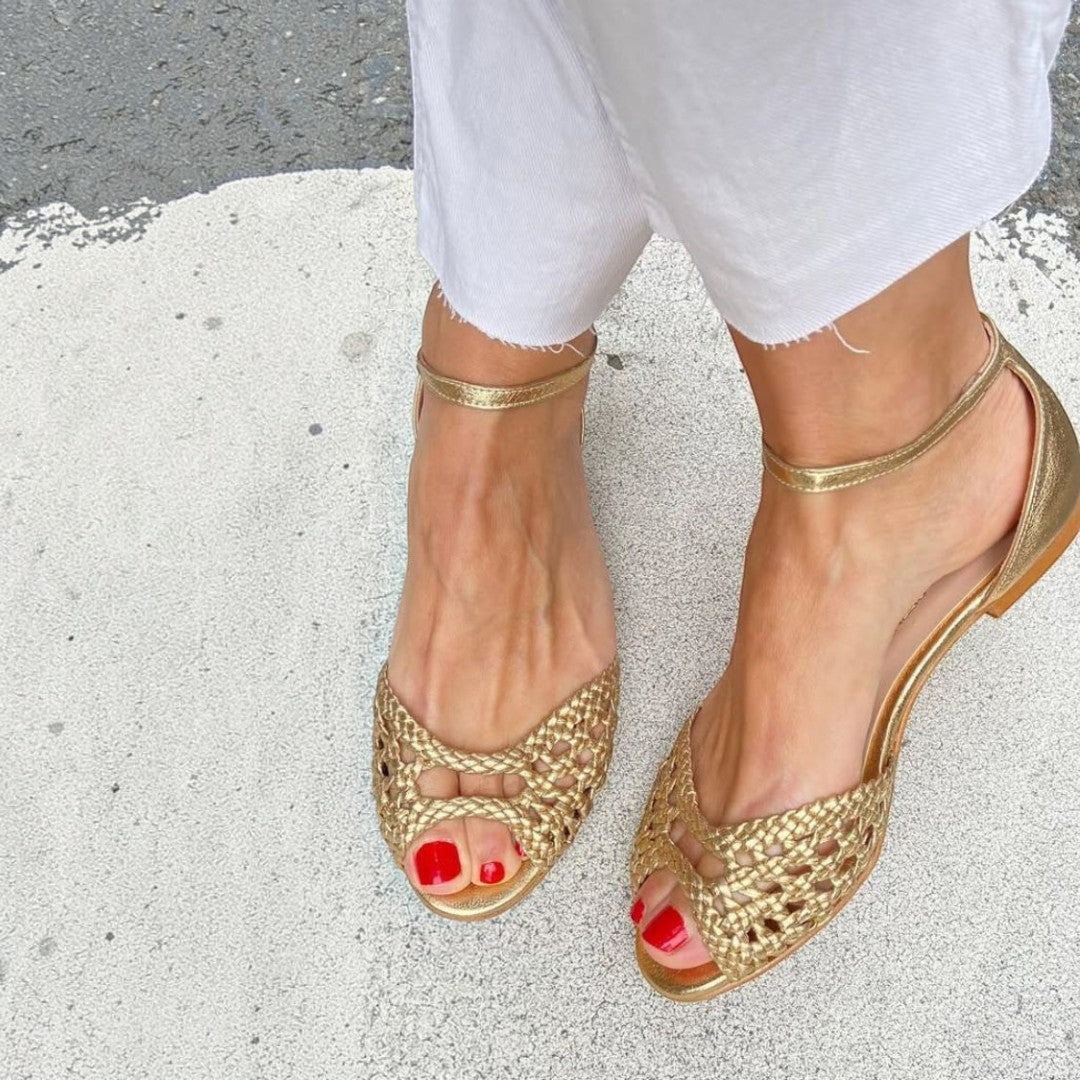 Imogen | Golden Woven Flip-Flops