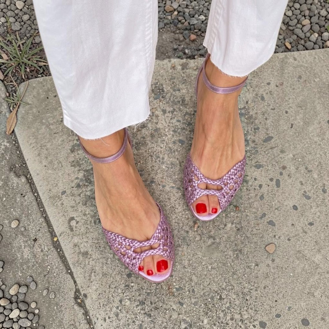 Imogen | Golden Woven Flip-Flops