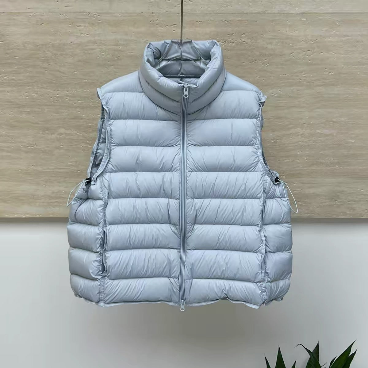 Judith | Lightweight Sleeveless Jacket with Two-Way Zip