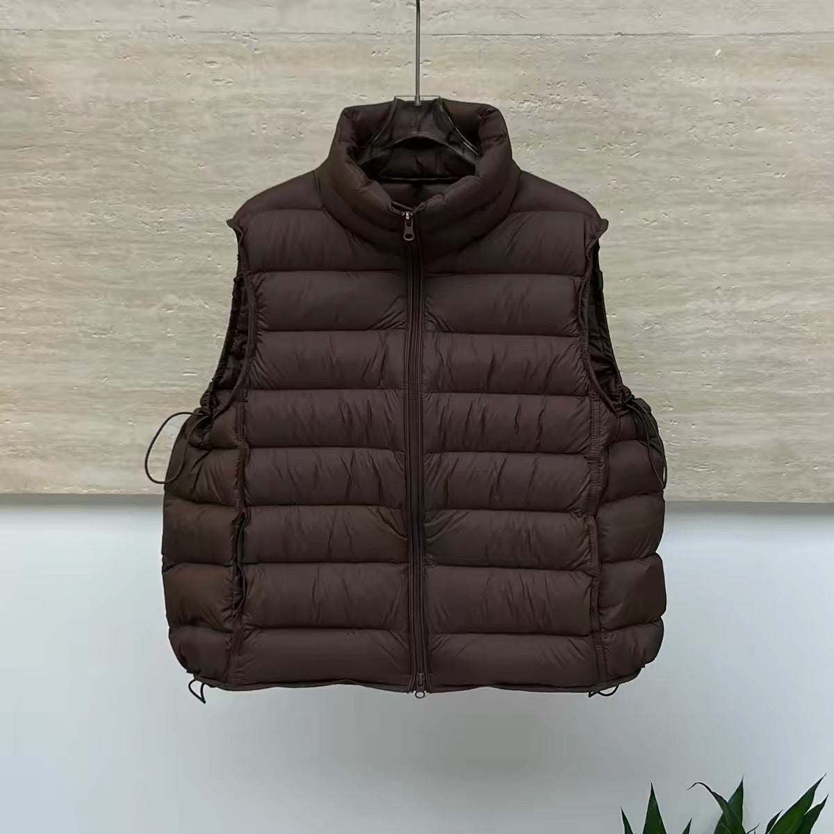 Judith | Lightweight Sleeveless Jacket with Two-Way Zip