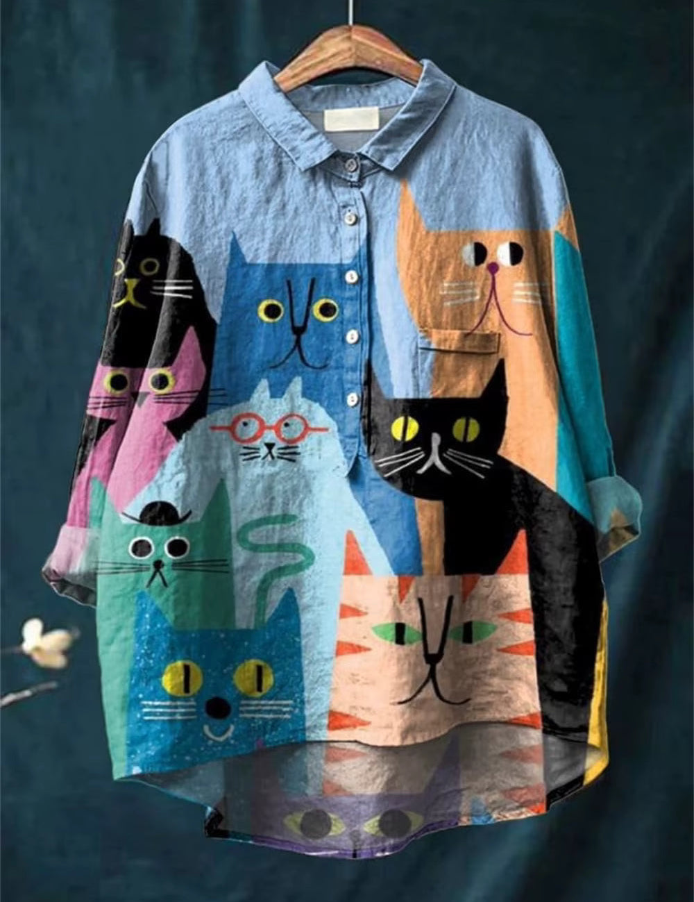 Rachel | Loose Women's Blouse with Artistic Cat Design