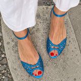Imogen | Golden Woven Flip-Flops